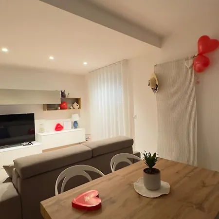 Andres House
